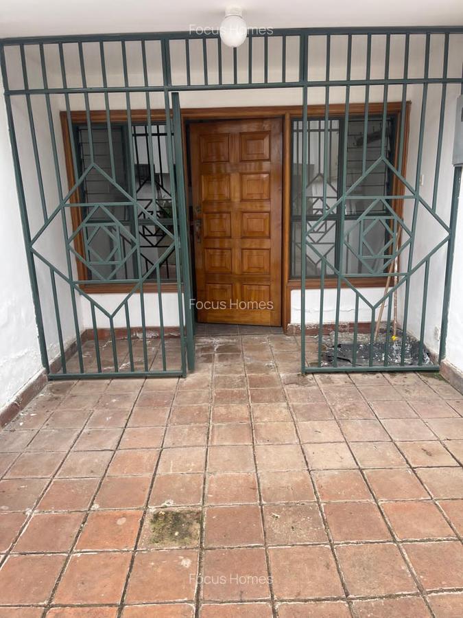 2 Bed Townhouse with En Suite in Kileleshwa - 15