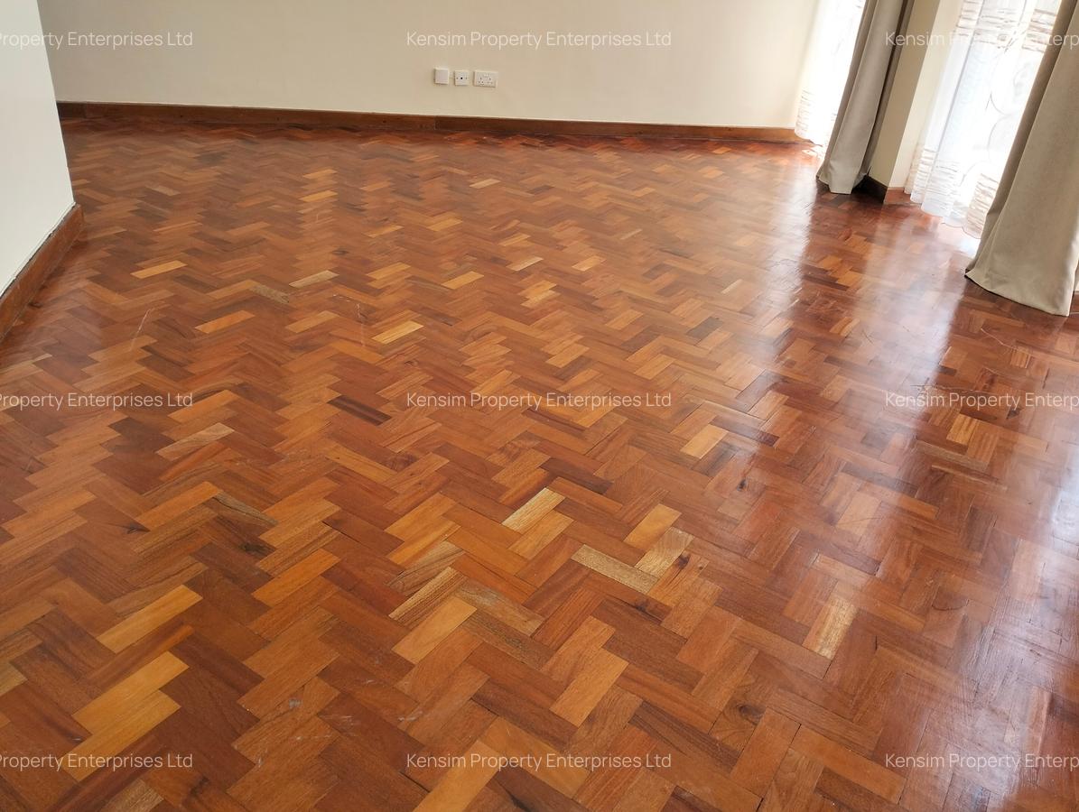 4 Bed Townhouse with En Suite in Lavington - 9