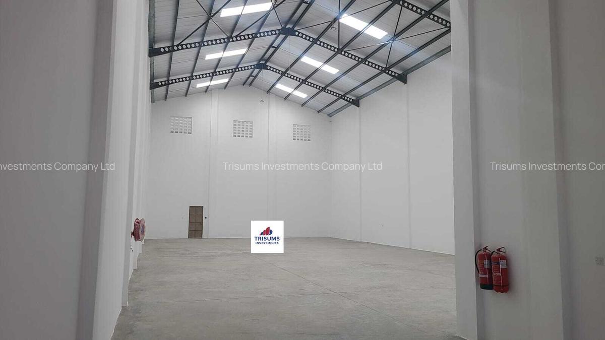 8,005 ft² Warehouse with Parking in Mlolongo - 6