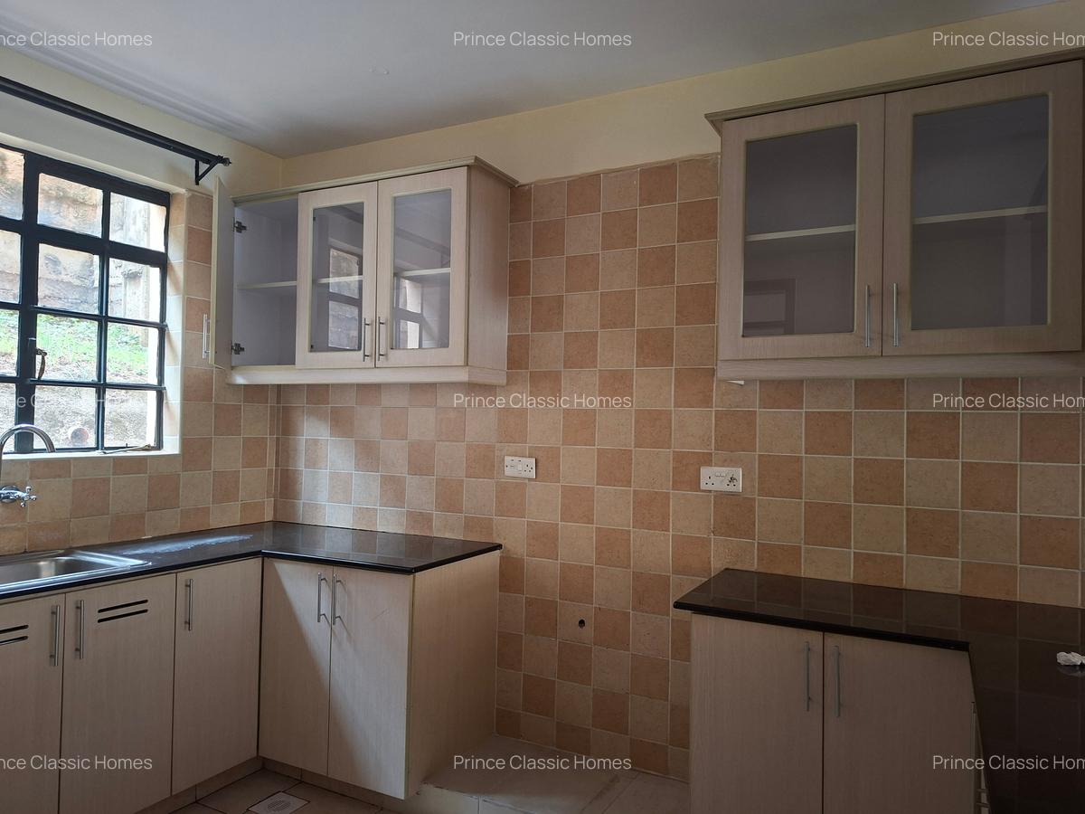 2 Bed Apartment with En Suite in Riverside - 6