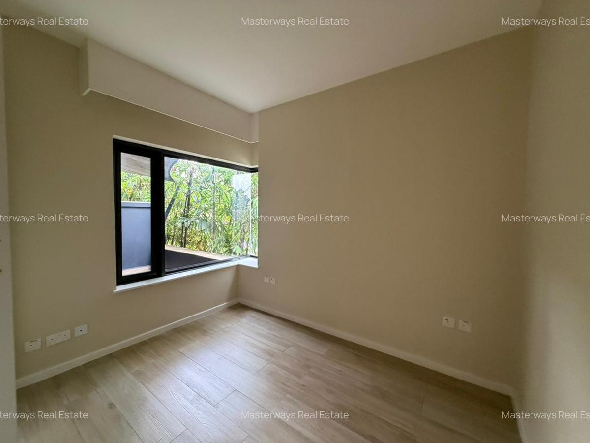 2 Bed Apartment with En Suite in Riverside - 11