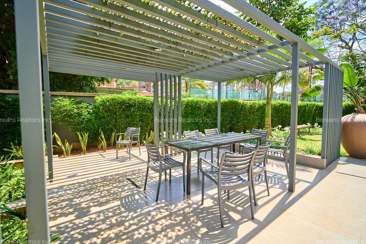 Furnished 2 Bed Apartment with En Suite in Riverside - 18