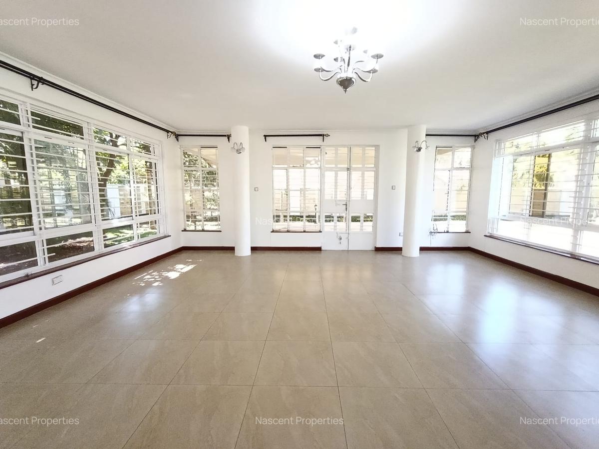 4 Bed House with En Suite in Runda - 19