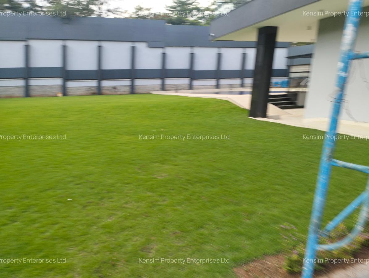5 Bed Townhouse with En Suite in Nyari - 17