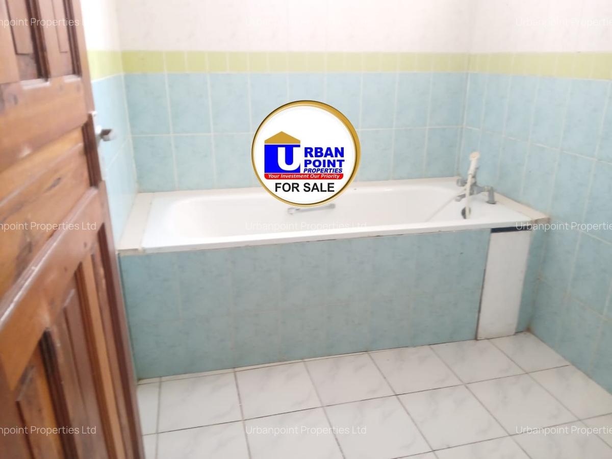 4 Bed House with En Suite at Utange - 12