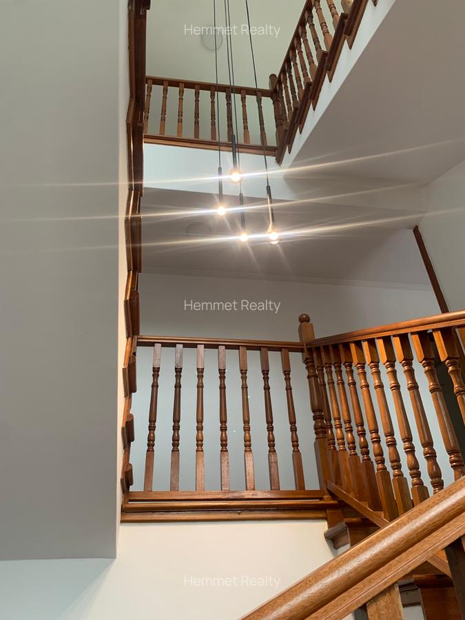 5 Bed House with En Suite in Thigiri - 8