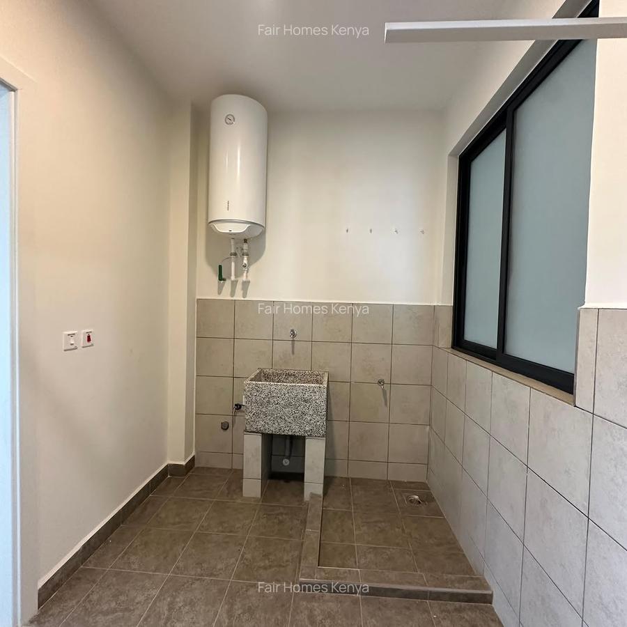 2 Bed Apartment with En Suite at Valley Arcade - 5