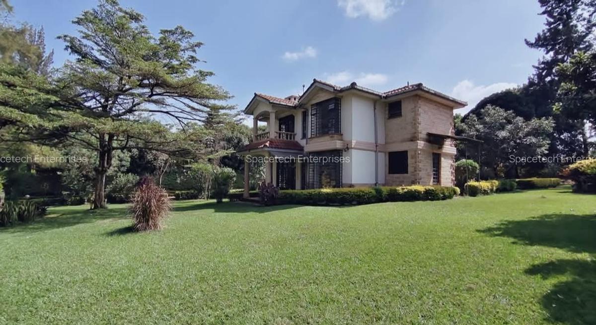 4 Bed Townhouse with En Suite in Rosslyn - 1