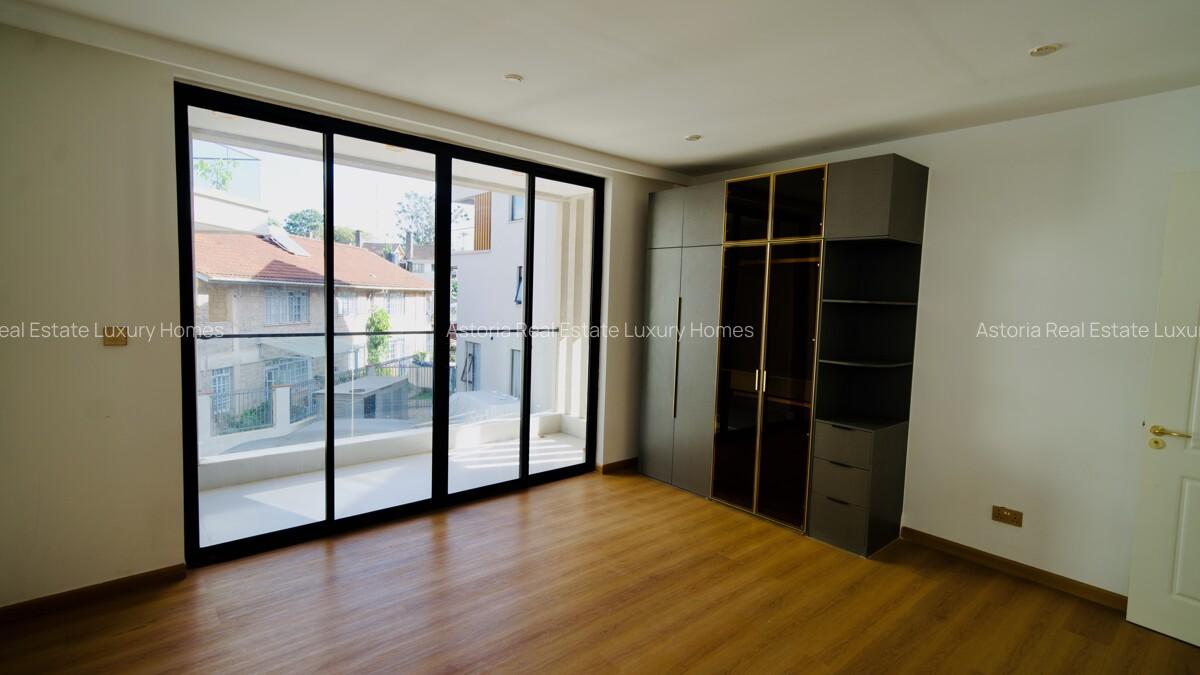5 Bed Villa with En Suite at 2026-386 5 Bed - 20