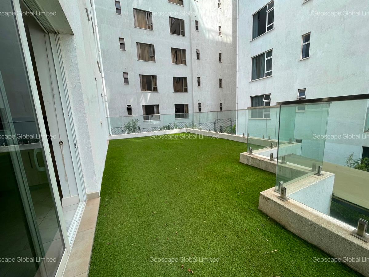 3 Bed Apartment with En Suite in Westlands Area - 1