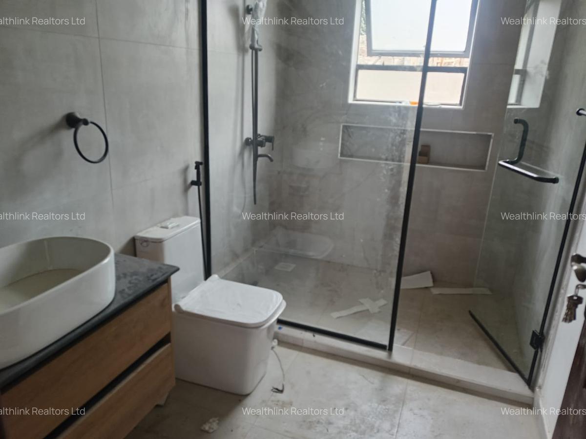 4 Bed Townhouse with En Suite at Muthaiga North - 10
