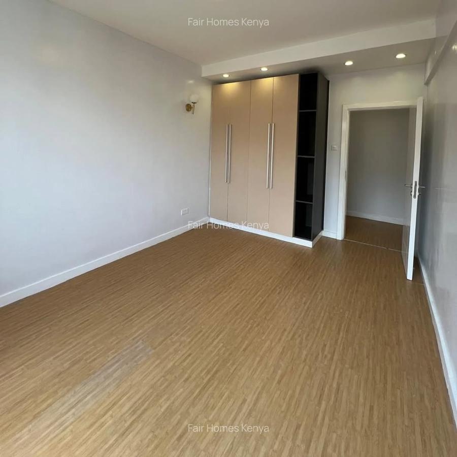 4 Bed Apartment with En Suite at Hatheru Road - 14