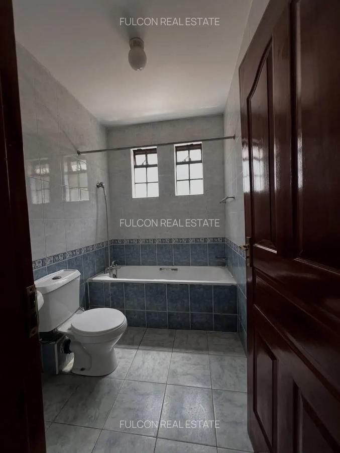 3 Bed Apartment with En Suite in Lavington - 4