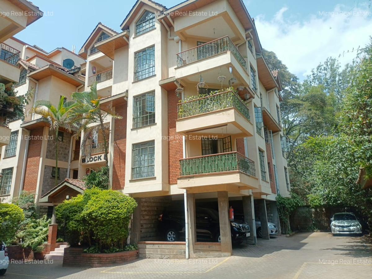 Studio Apartment with Parking in Lavington - 1