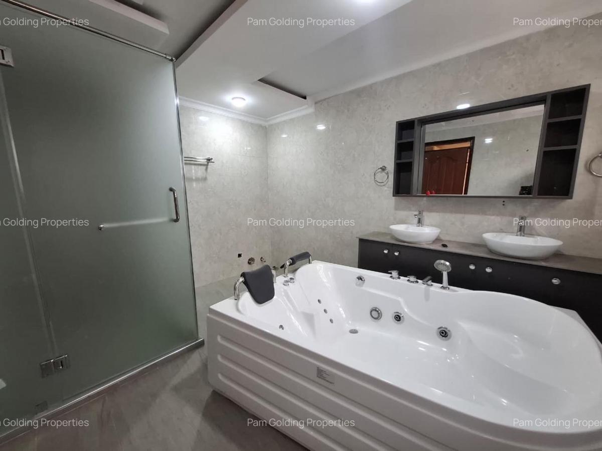 5 Bed Townhouse at Kigwa Road - 13