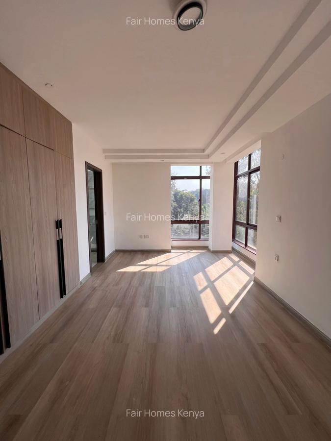 3 Bed Apartment with En Suite at Oloitoktok Road - 19