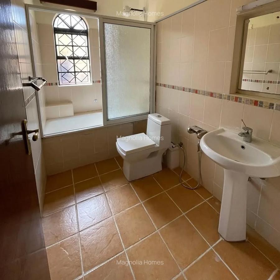 3 Bed Apartment in Kilimani - 3