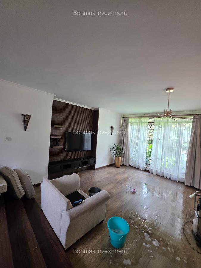 4 Bed Townhouse with En Suite at Lavington Green - 12