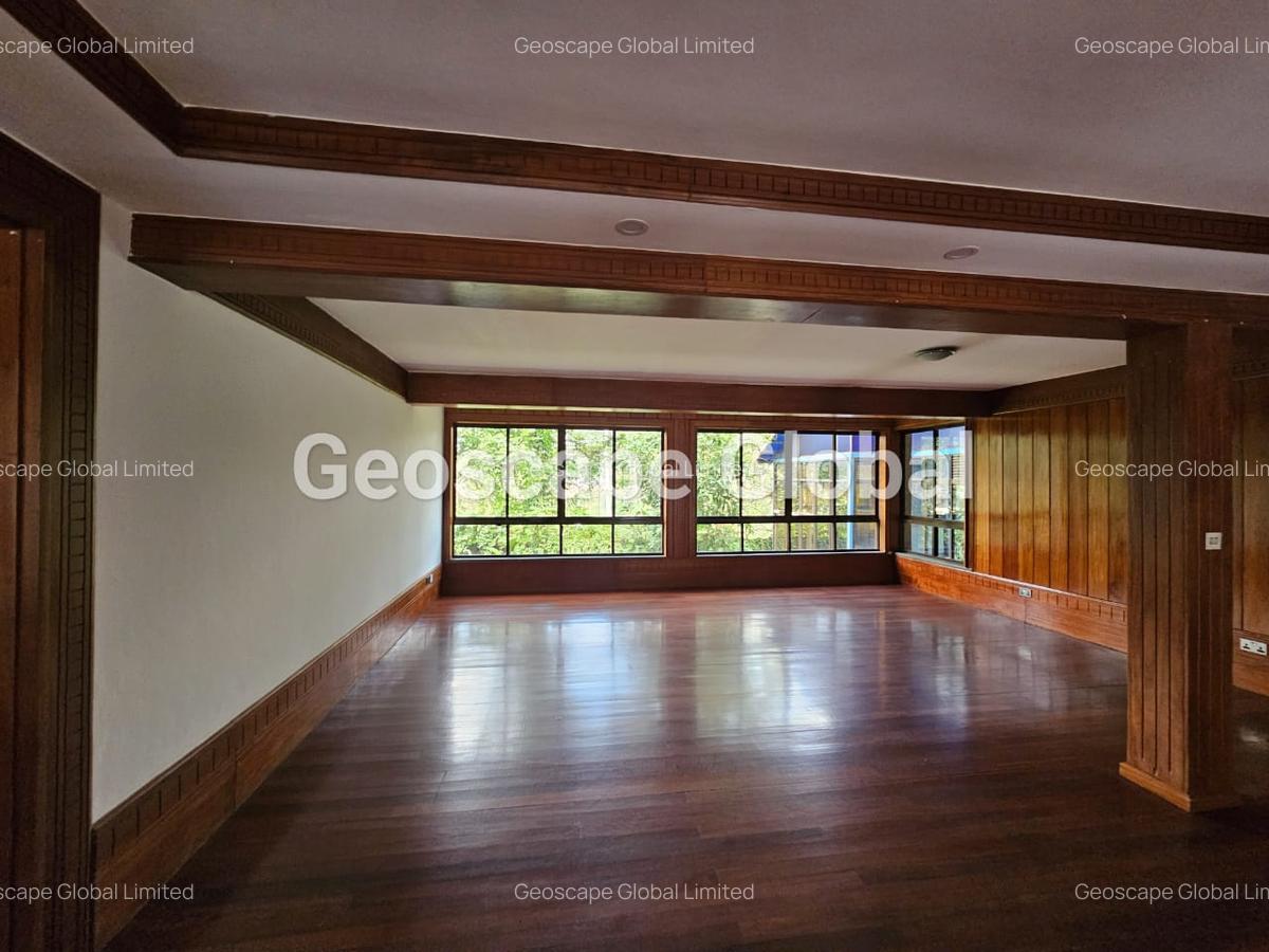 Commercial Property with Parking in Spring Valley - 9