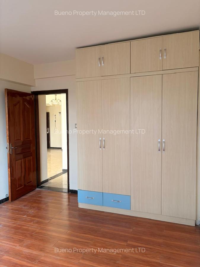 2 Bed Apartment with En Suite in Kilimani - 5
