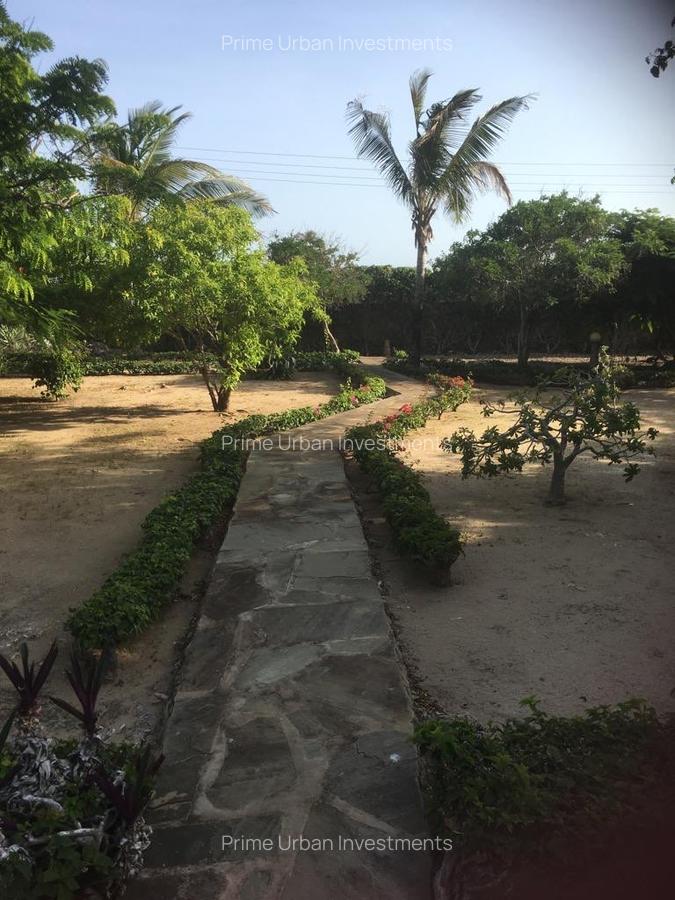 2 Bed House with En Suite in Watamu - 18