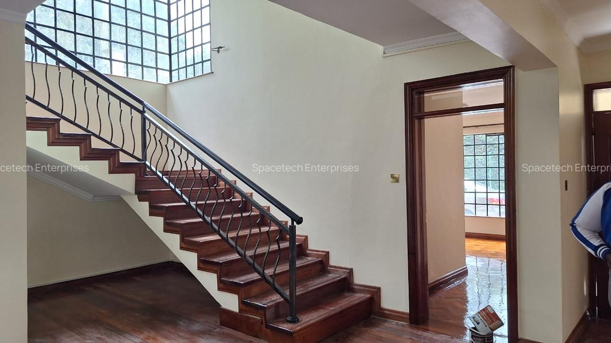4 Bed Townhouse with En Suite in Kiambu Road - 11
