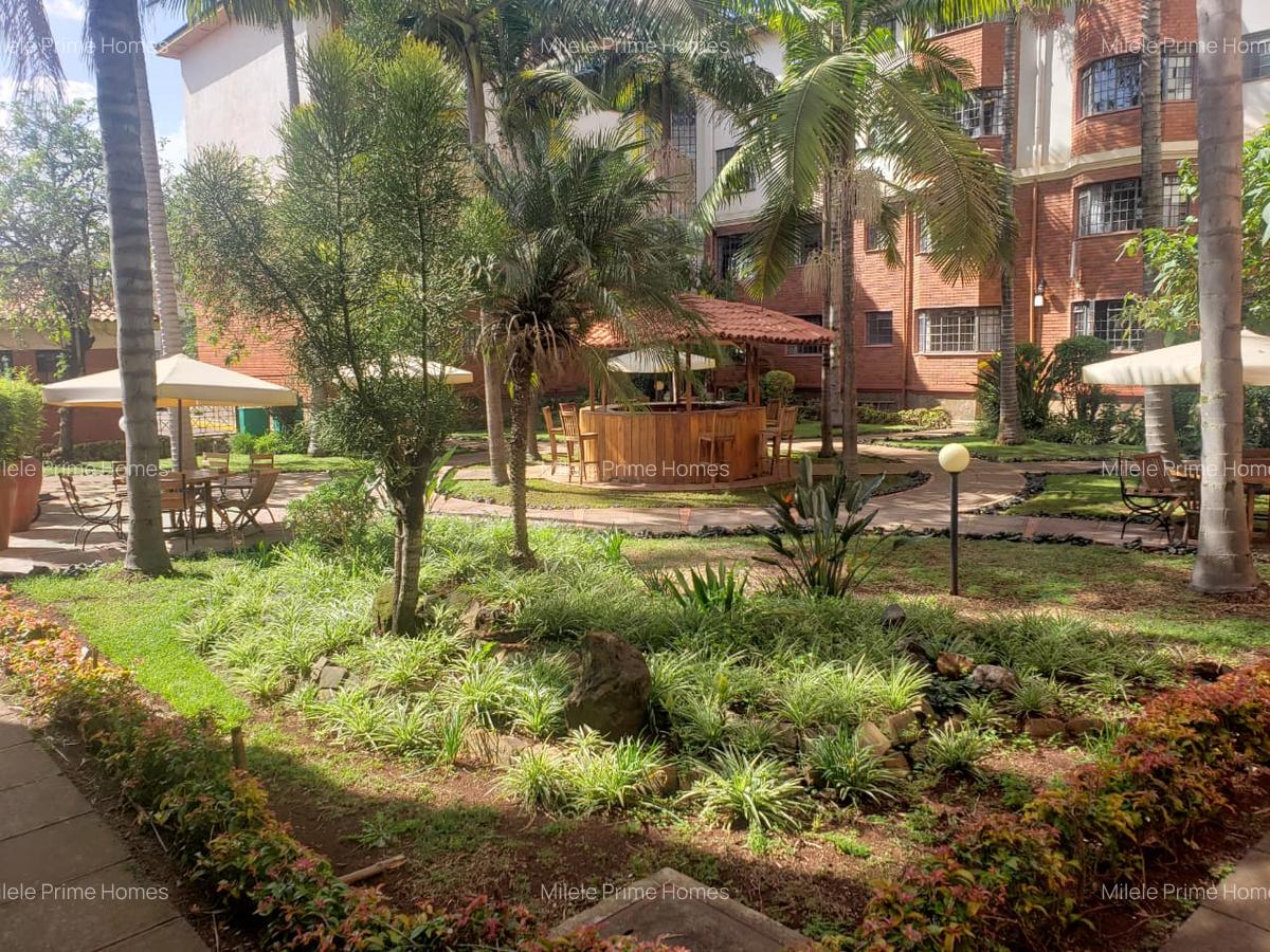 Serviced 3 Bed Apartment with En Suite in Spring Valley - 5