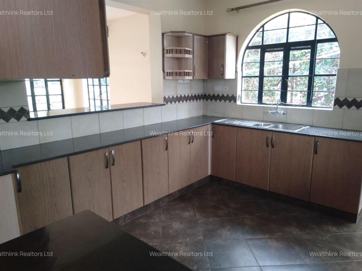 4 Bed Townhouse with En Suite at Five Star Meadows - 3