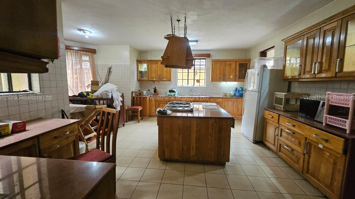 5 Bed House with En Suite at Gigiri - 19