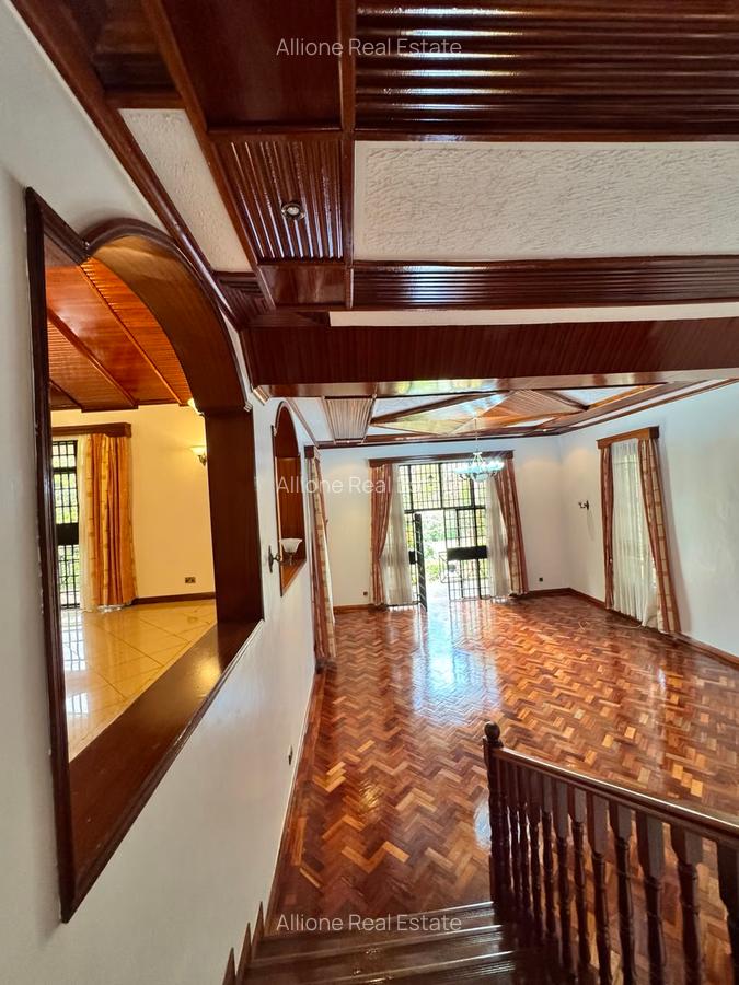 4 Bed House at Near Giraffe Centre - 6