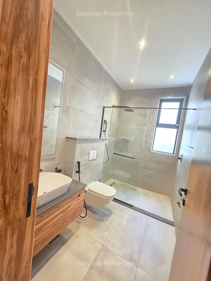 Furnished 4 Bed Apartment with En Suite in Spring Valley - 9