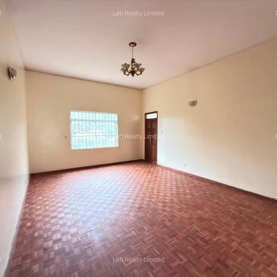 4 Bed Townhouse with En Suite in Lavington - 4