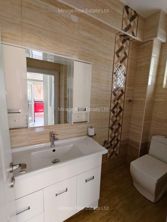 Serviced 4 Bed Apartment with En Suite in Westlands Area - 18