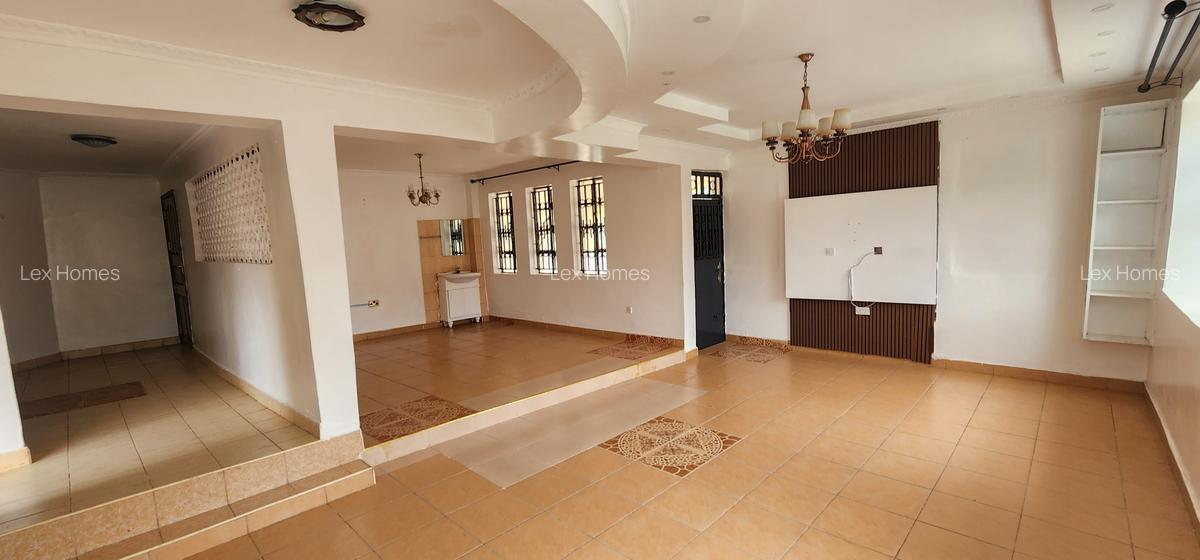 4 Bed House with En Suite at Masai Lodge - 4
