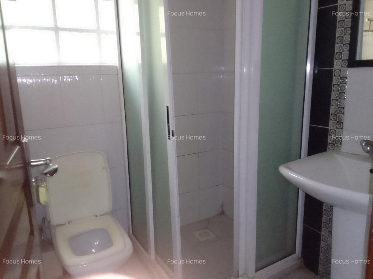 5 Bed Townhouse with En Suite in Lavington - 10