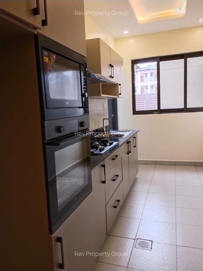 2 Bed Apartment with En Suite in Kilimani - 6