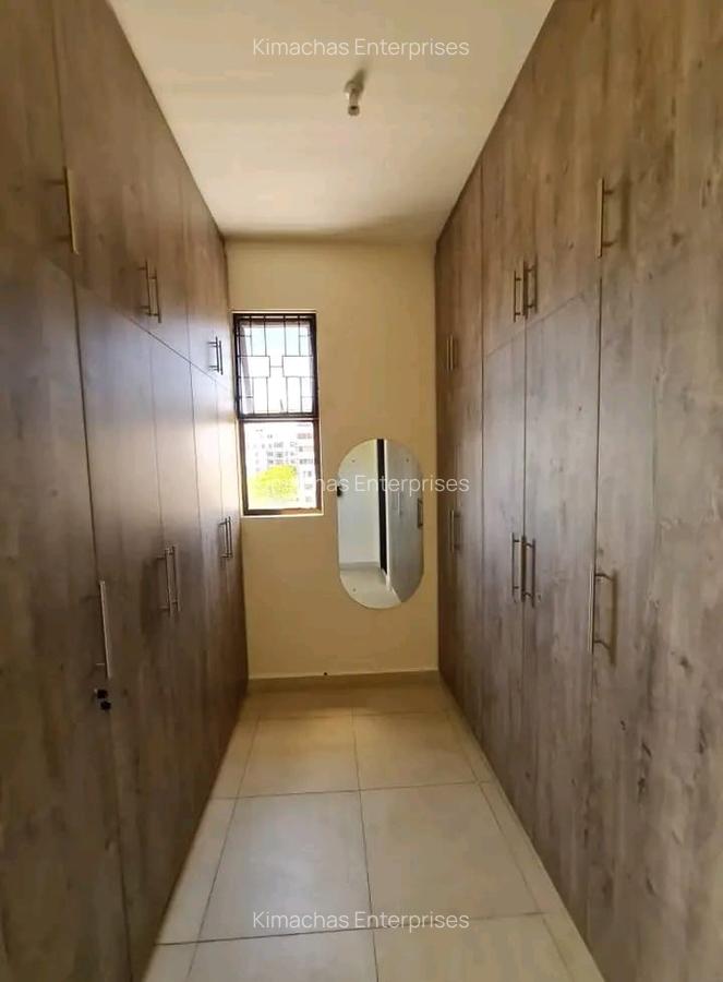 3 Bed Apartment with En Suite at Greenwood Dr - 11