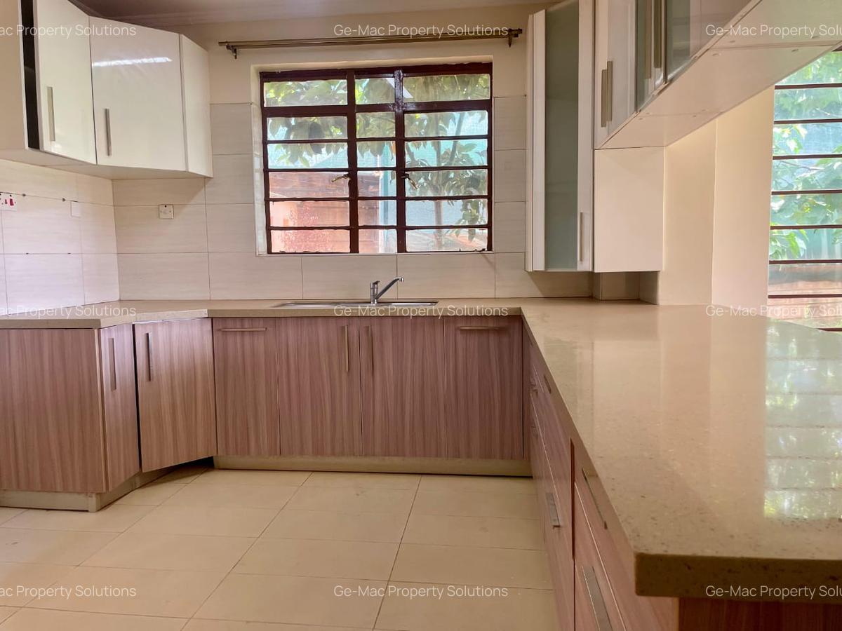 4 Bed House with En Suite in Kiambu Road - 7