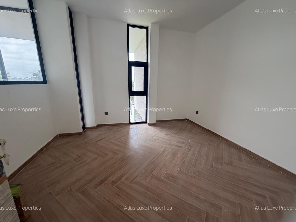 4 Bed Townhouse with En Suite at New Runda - 6