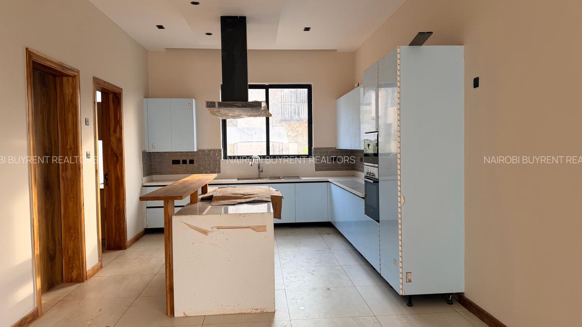 4 Bed Villa with En Suite at Loresho - 4