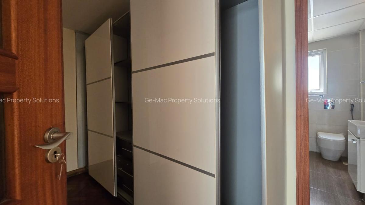 5 Bed Townhouse with En Suite at Convent Dr - 19