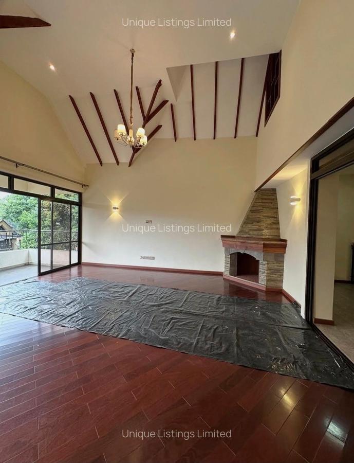 5 Bed Townhouse with En Suite in Lavington - 5