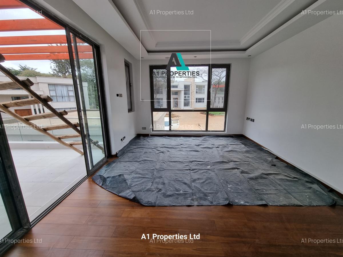 5 Bed Townhouse with En Suite in Karen - 9