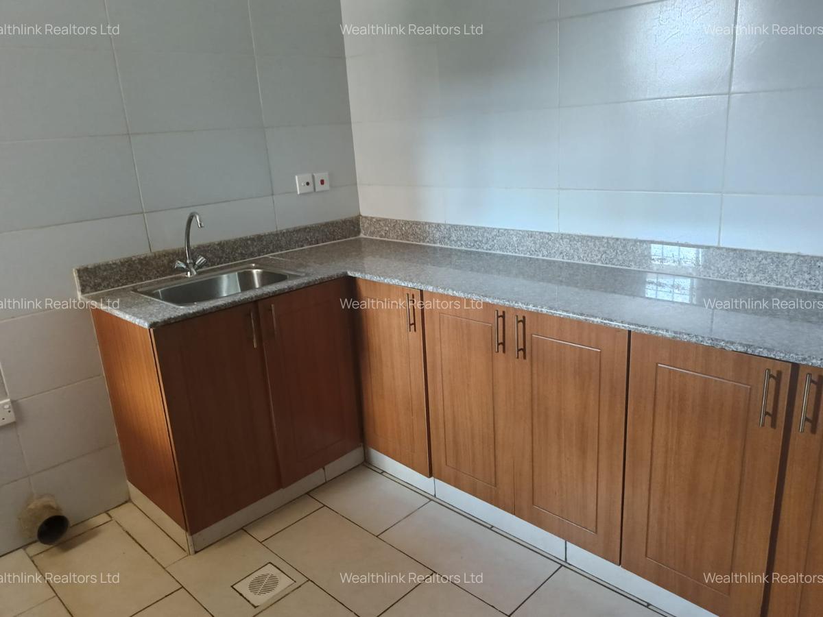 4 Bed Townhouse with En Suite at Runda - 5