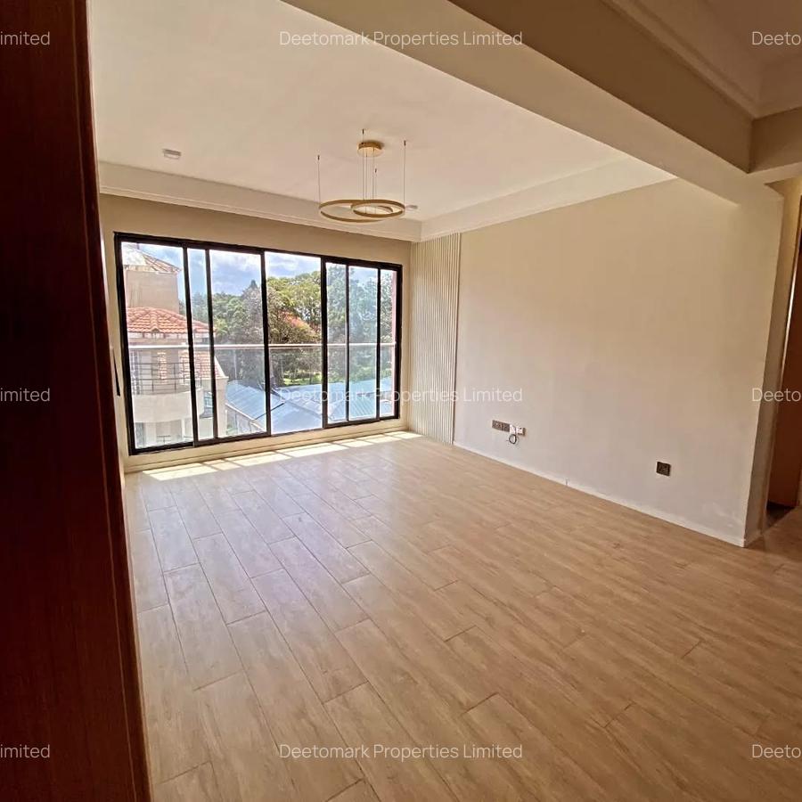 2 Bed Apartment with En Suite at Lavington - 4