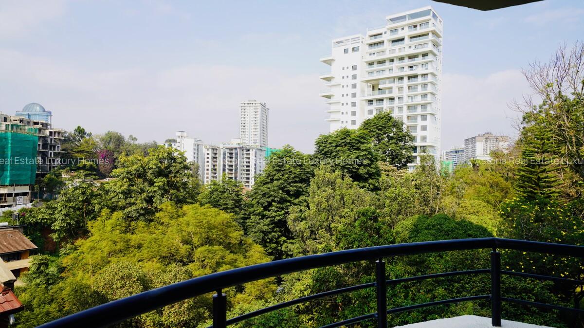 4 Bed Apartment with En Suite at 2026-535 - 1