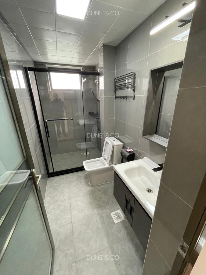 2 Bed Apartment with En Suite in Riverside - 15