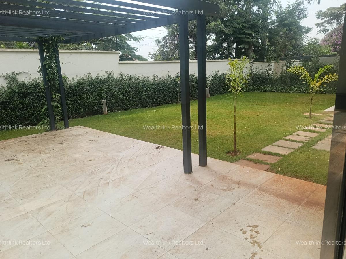 4 Bed Townhouse with En Suite at Runda - 5