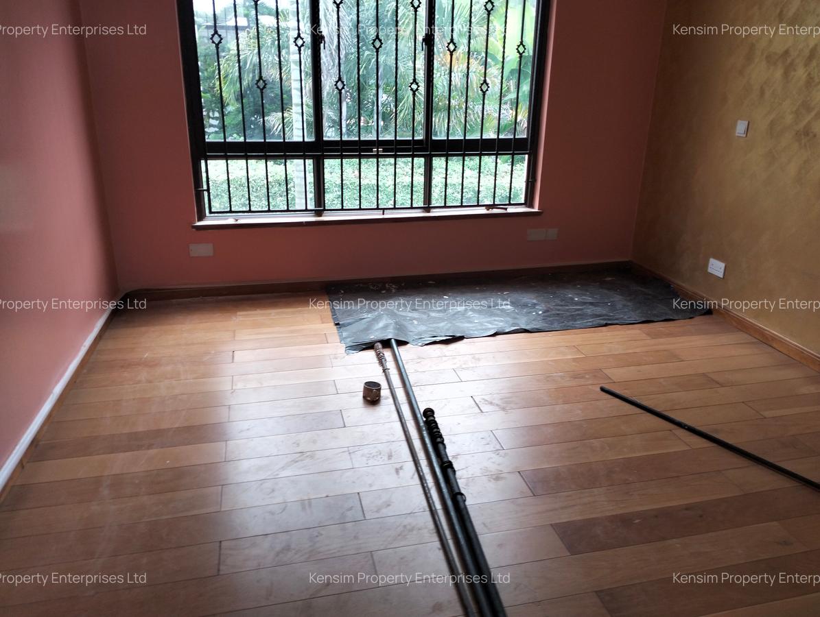 4 Bed Townhouse with En Suite in Lavington - 10