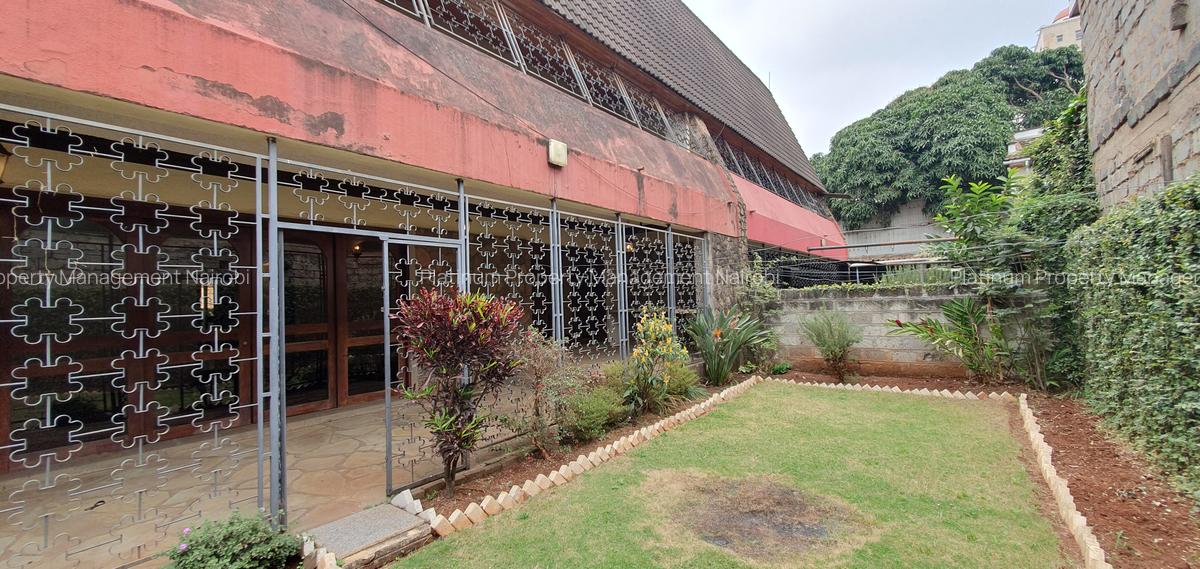 5 Bed House with En Suite at Second Parklands - 4